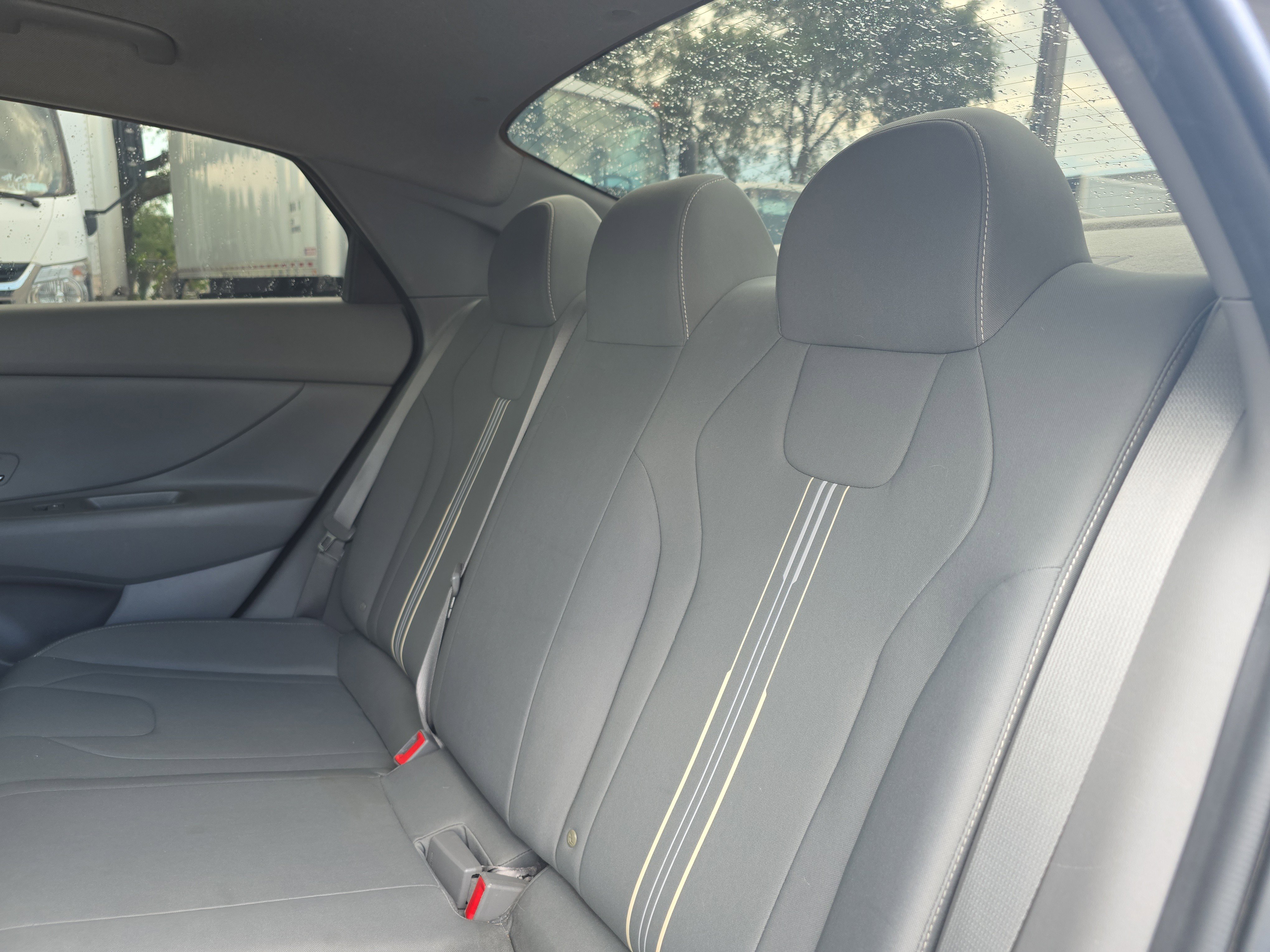 Used 2022 Hyundai Elantra SEL FWD image 14