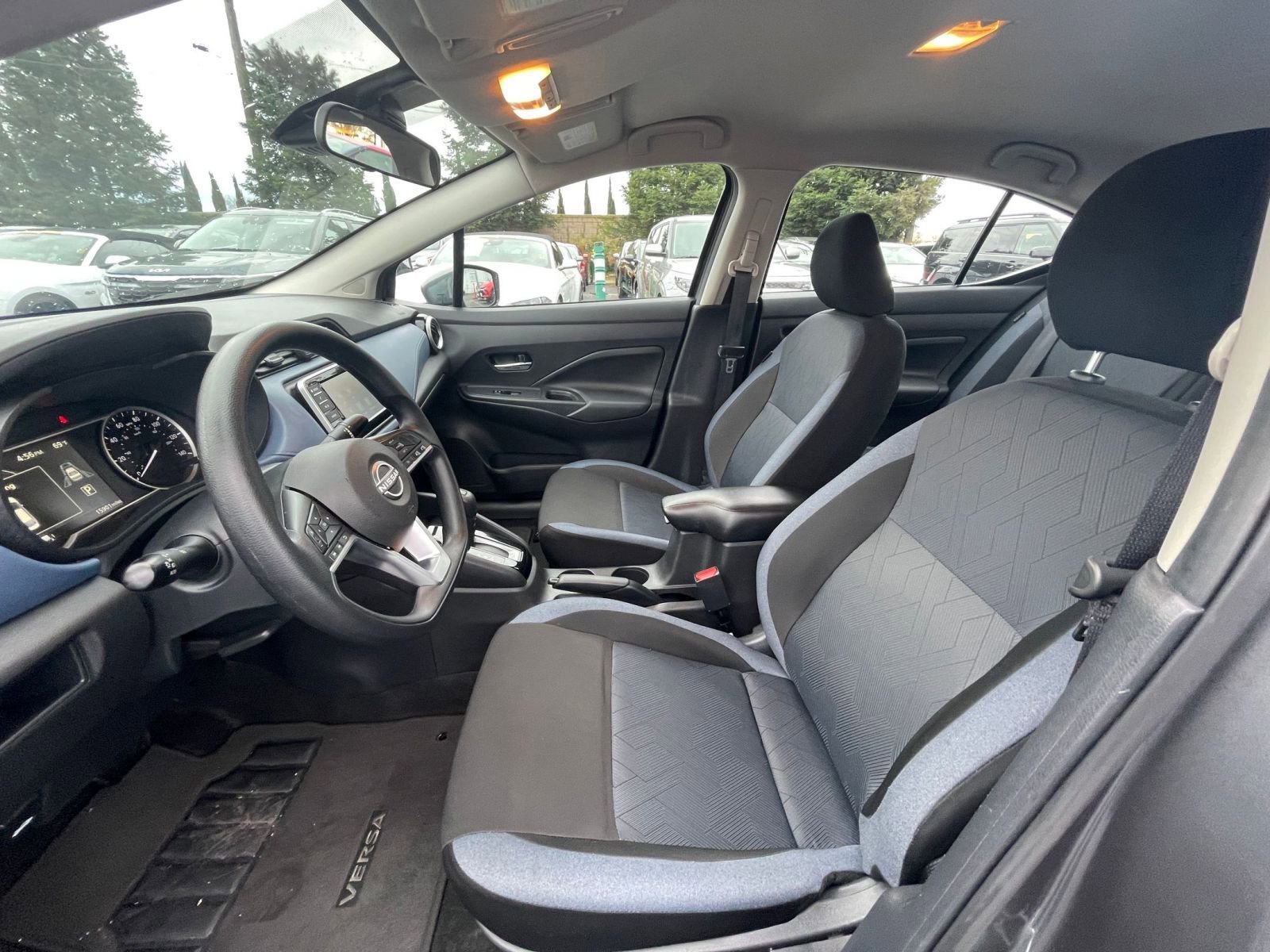 Used 2025 Nissan Versa SV image 22