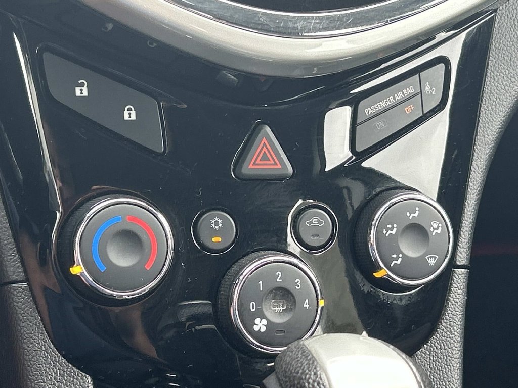 Used 2019 Chevrolet Sonic LT FWD image 20