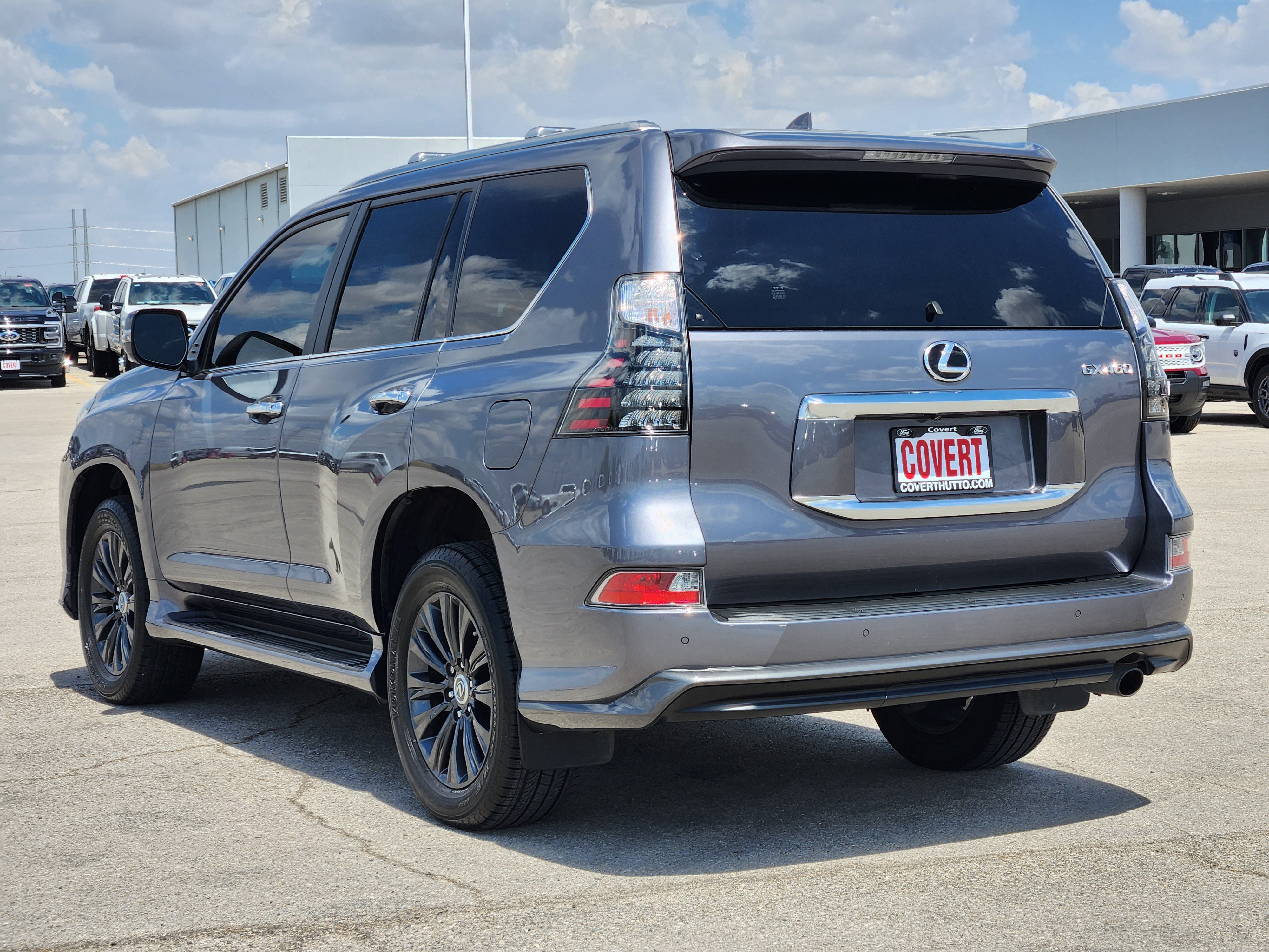 Used 2023 Lexus GX 460 Luxury w/ Sport Design Package AWD/4WD image 7