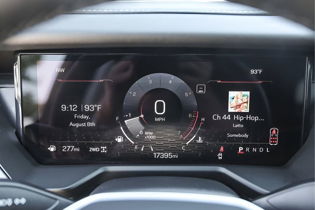 Used 2025 GMC Acadia Elevation AWD/4WD image 12