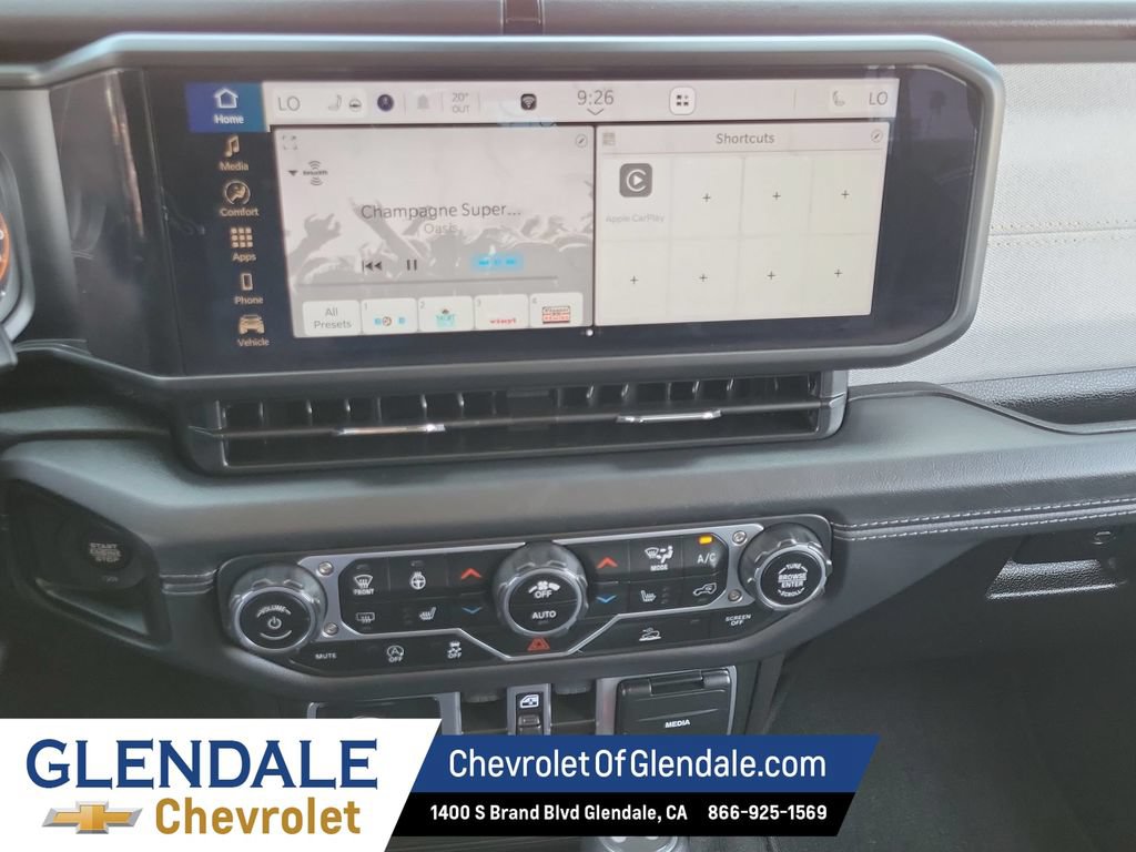 Used 2025 Jeep Wrangler Unlimited Sahara AWD/4WD image 25