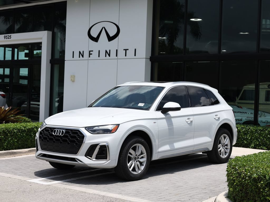 Used 2024 Audi Q5 2.0T Premium w/ Convenience Package