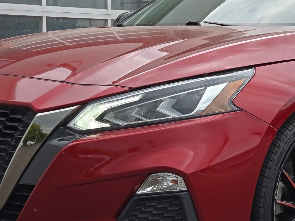 Used 2019 Nissan Altima 2.5 SR w/ SR Premium Package image 10