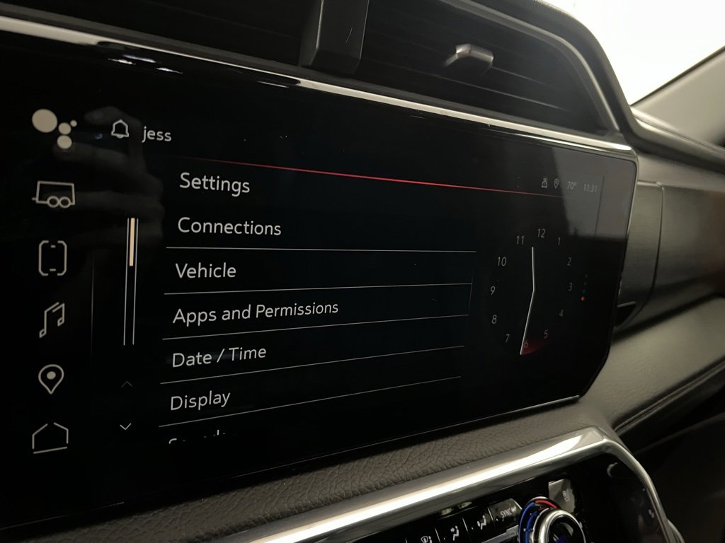 Used 2024 GMC Sierra 3500 Denali w/ Denali Reserve Package image 41