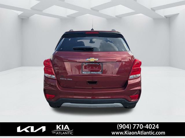 Used 2022 Chevrolet Trax LT w/ LT Convenience Package image 4