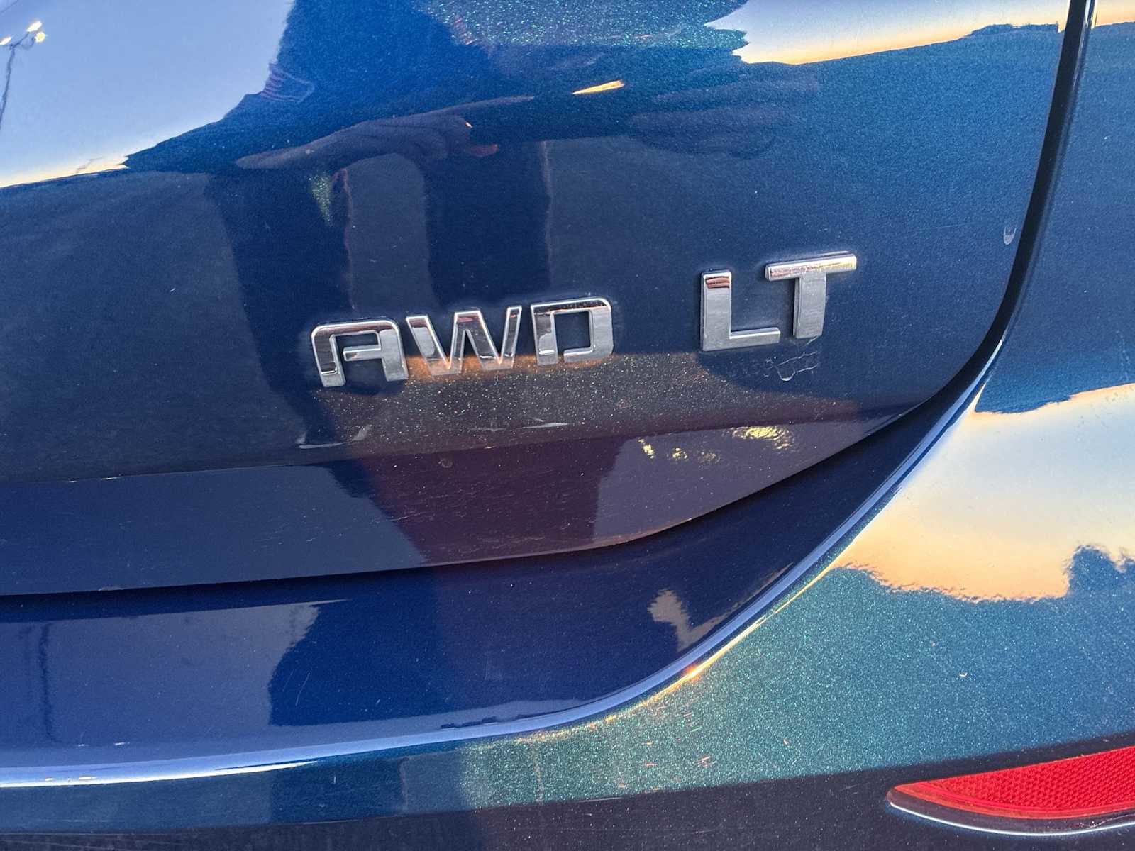 Used 2023 Chevrolet Equinox LT image 30