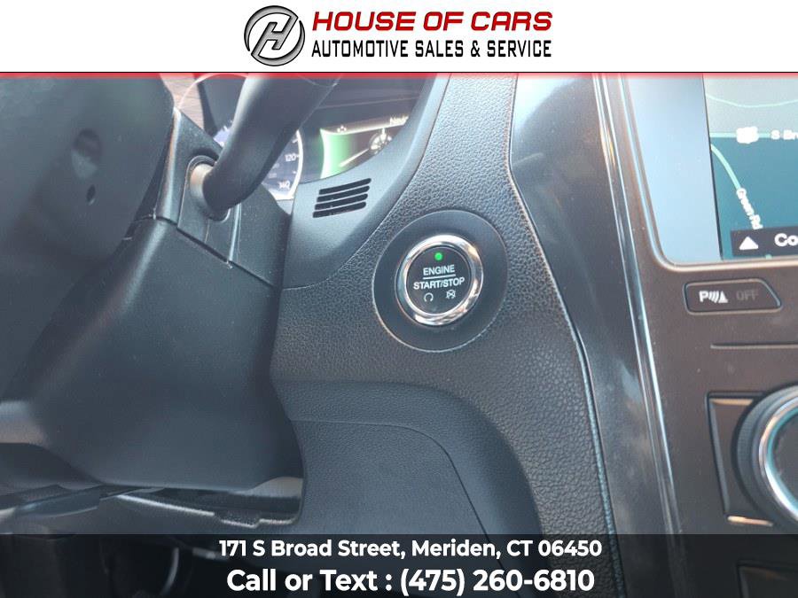 Used 2019 Ford Explorer XLT w/ Equipment Group 202A AWD/4WD image 30