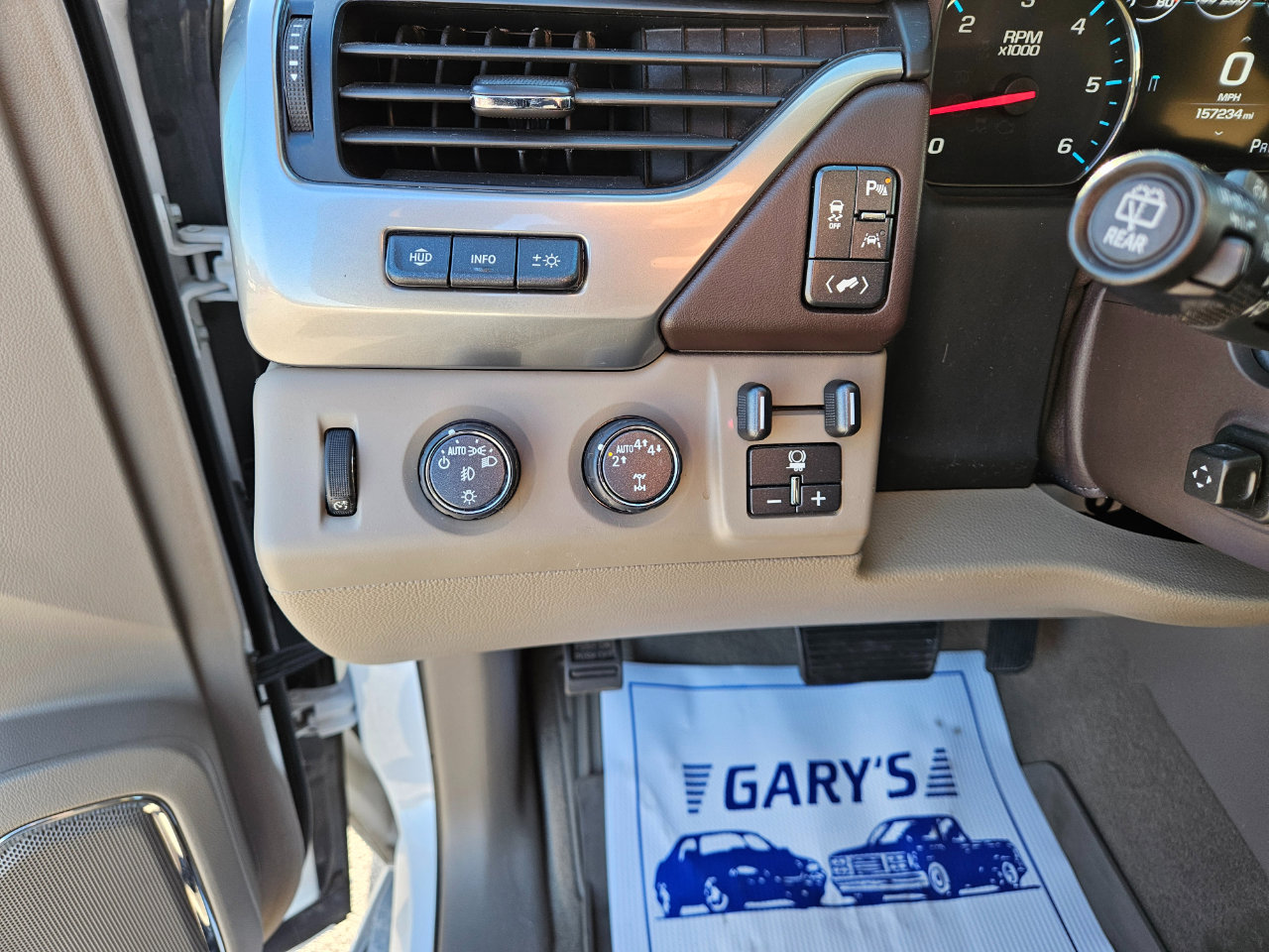 Used 2020 Chevrolet Suburban Premier image 26