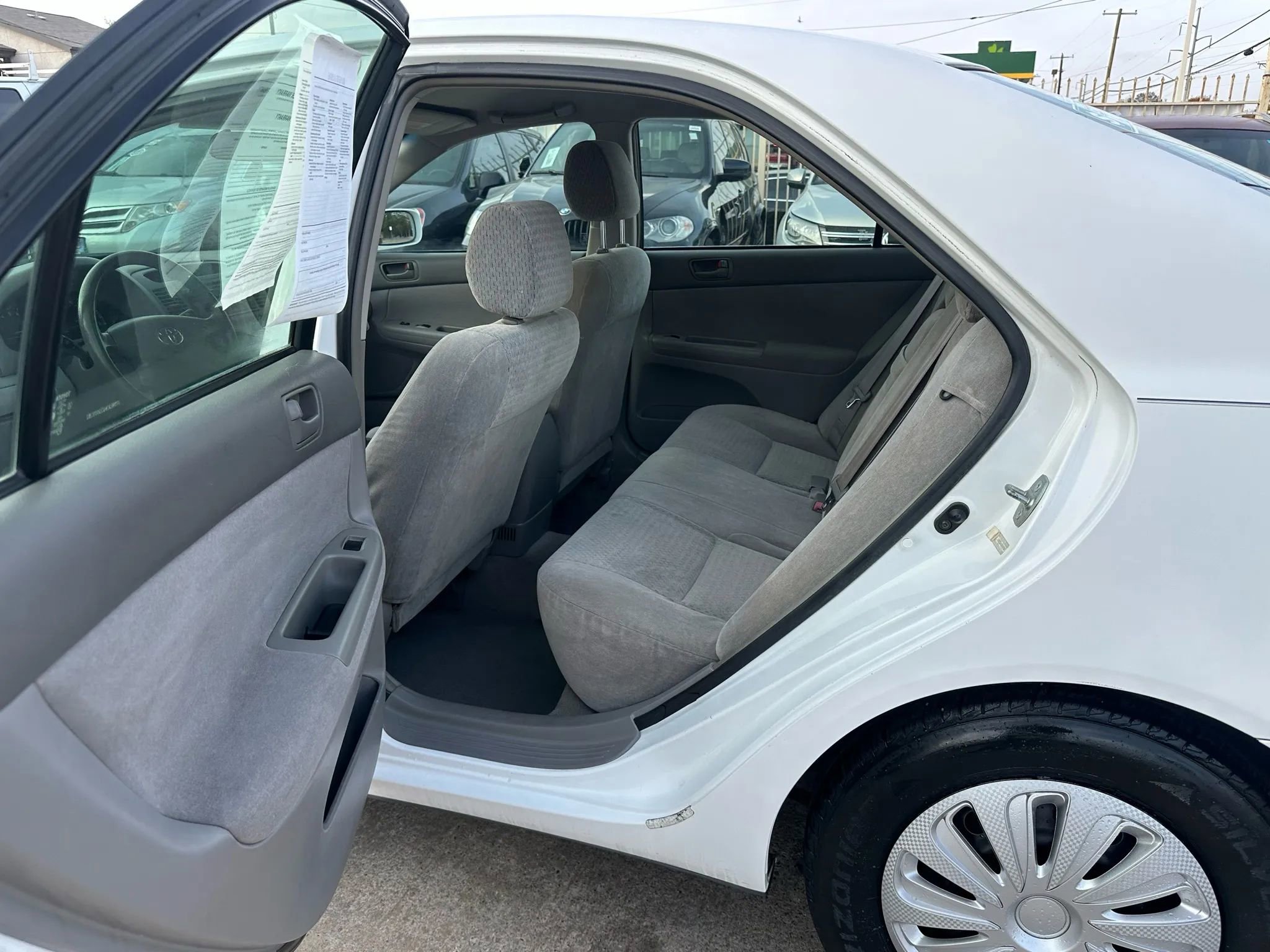 Used 2002 Toyota Camry LE FWD image 5
