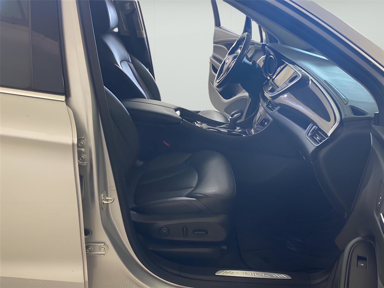 Certified 2019 Buick Envision Essence AWD/4WD image 35