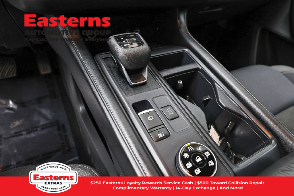 Used 2024 Nissan Pathfinder S AWD/4WD image 14