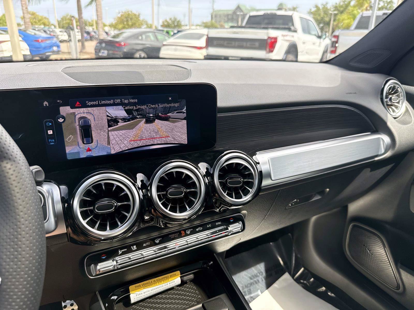 New 2026 Mercedes-Benz GLB 250 image 27