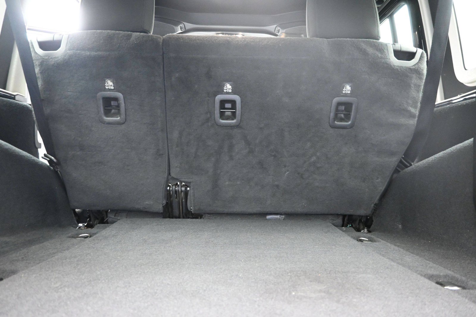Used 2022 Jeep Wrangler Unlimited Sport AWD/4WD image 25