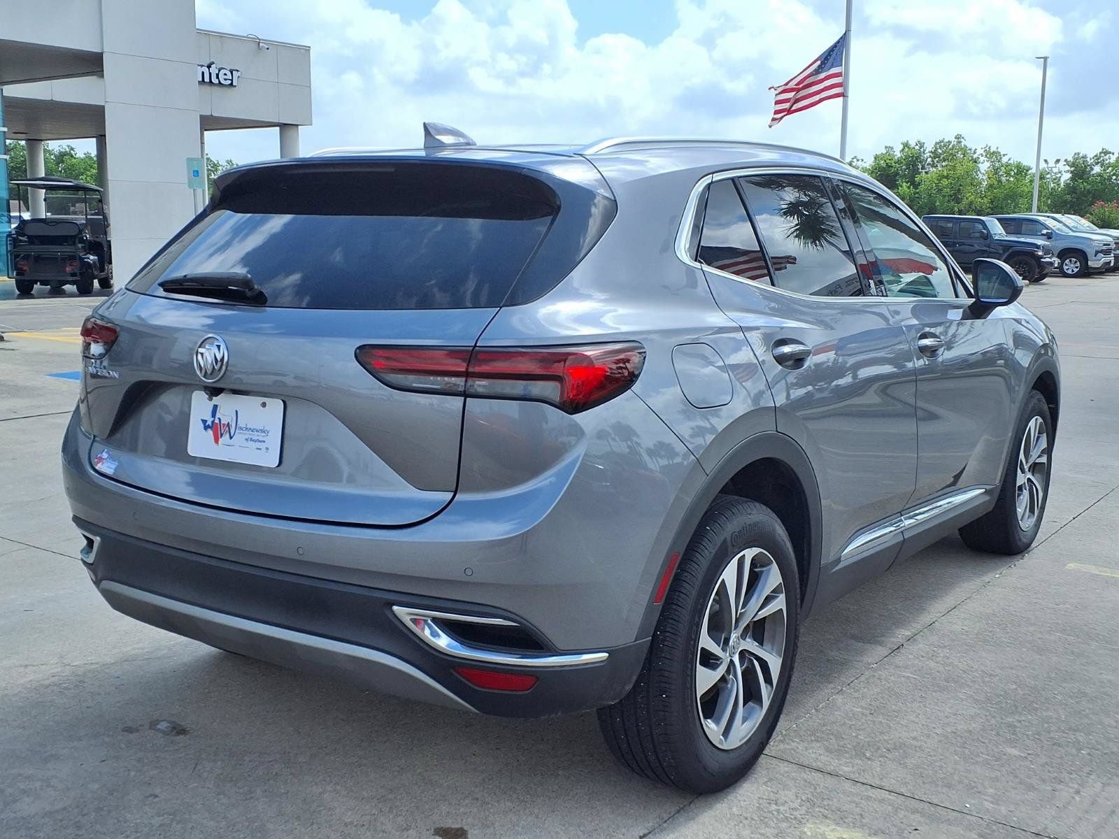 Used 2022 Buick Envision Essence w/ Safety Package FWD image 5
