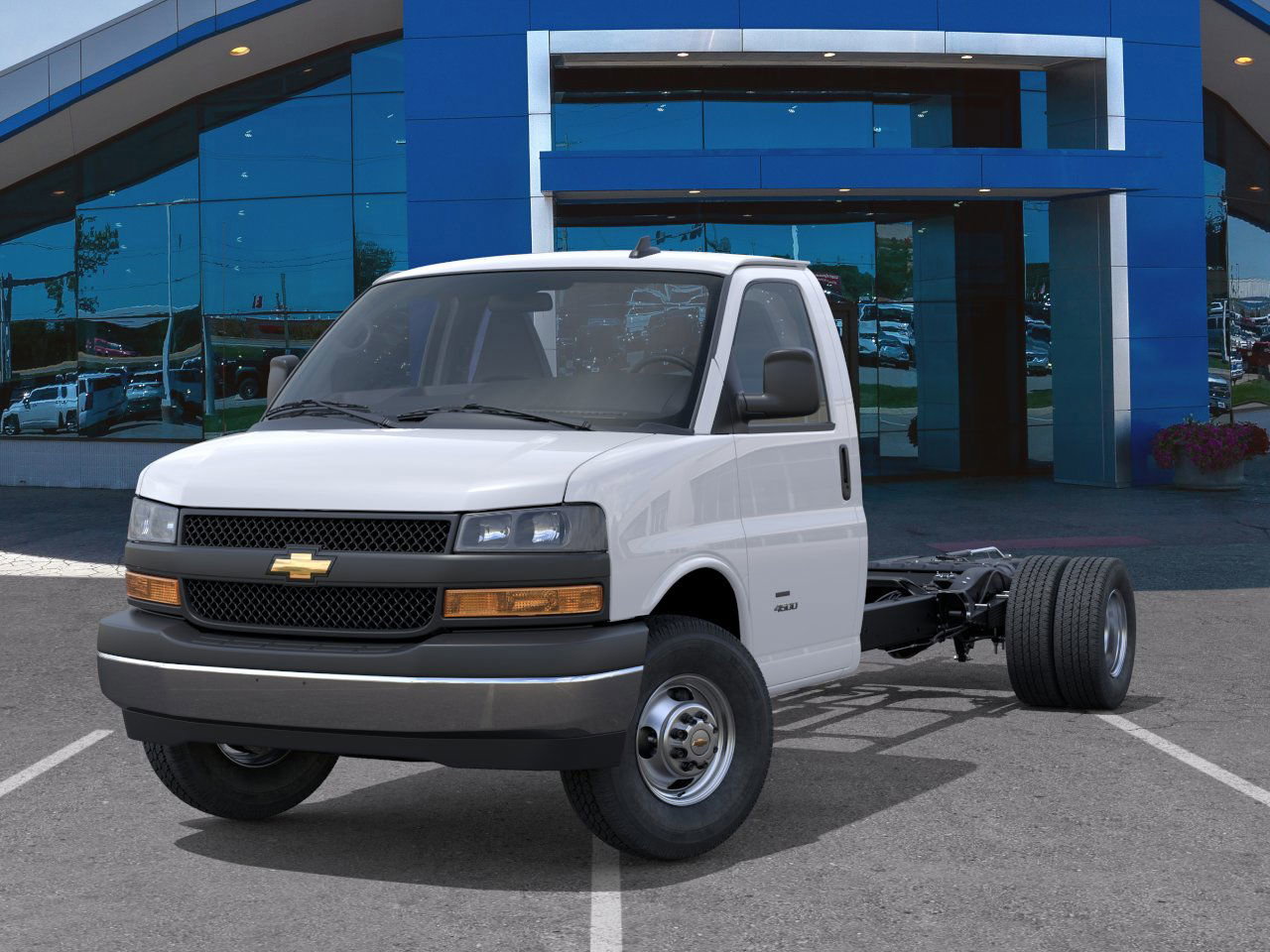 New 2026 Chevrolet Express 4500 w/ Power Convenience Package image 30