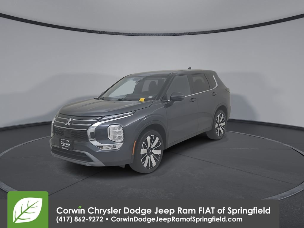Used 2025 Mitsubishi Outlander SE FWD image 7