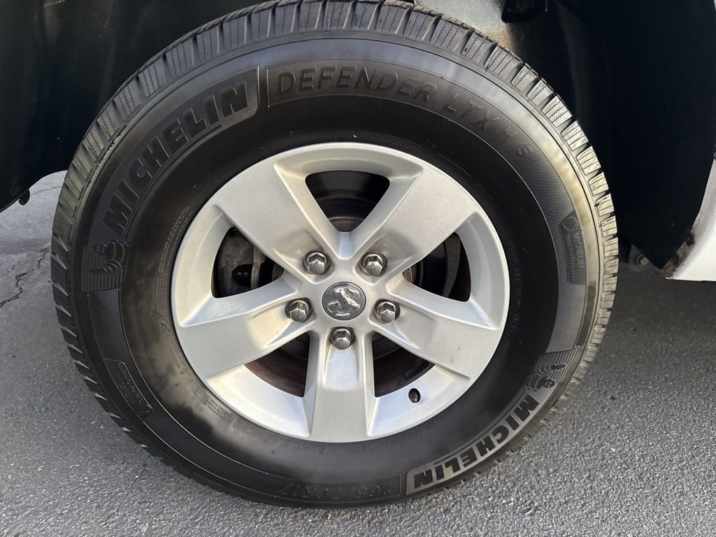 Certified 2019 RAM 1500 Tradesman w/ Chrome Appearance Group image 11