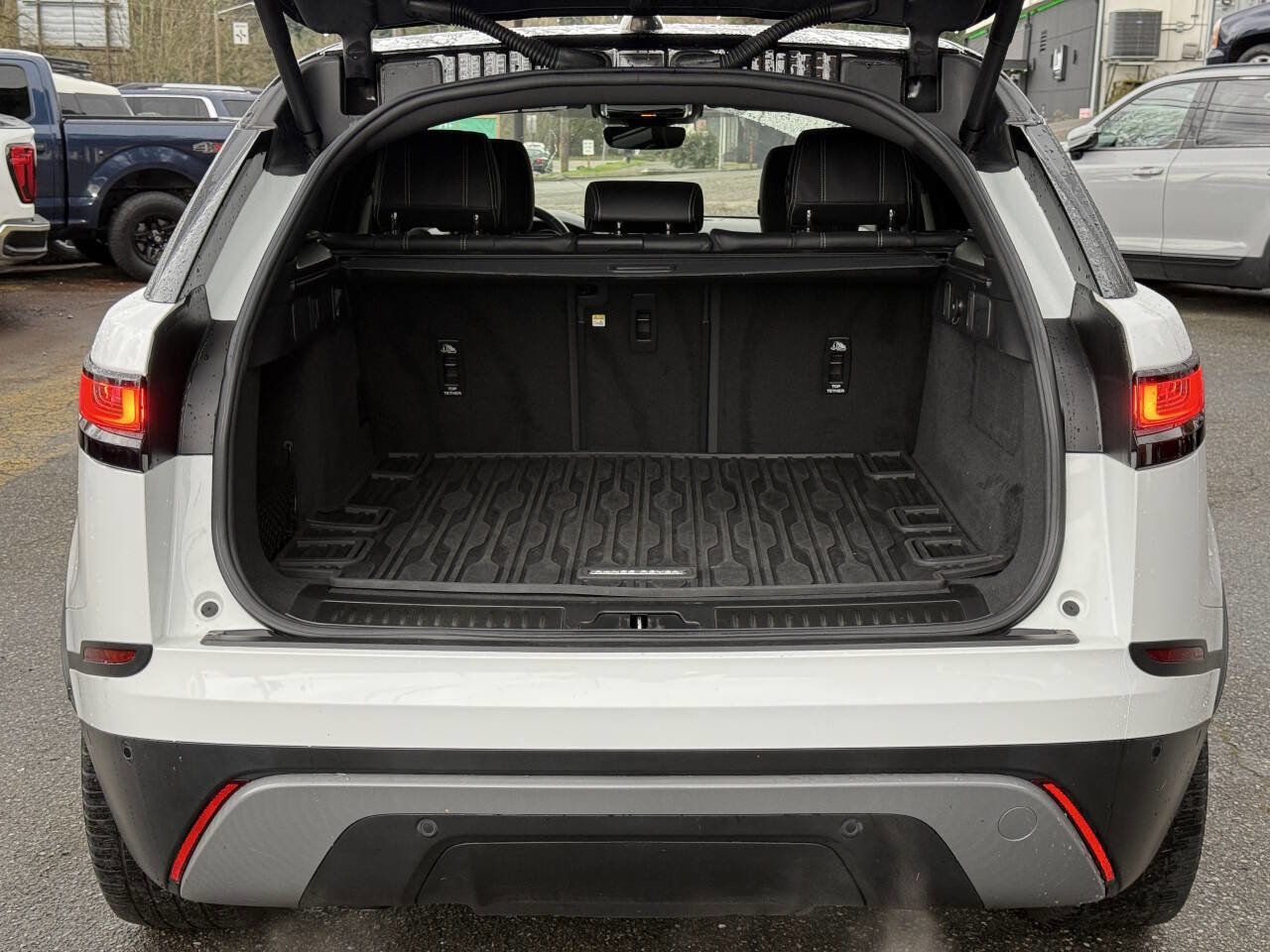 Used 2021 Land Rover Range Rover Velar S image 5