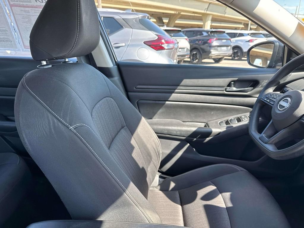 Used 2023 Nissan Altima 2.5 S image 14