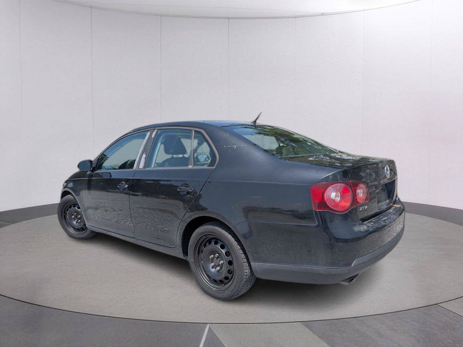 Used 2009 Volkswagen Jetta S FWD image 3