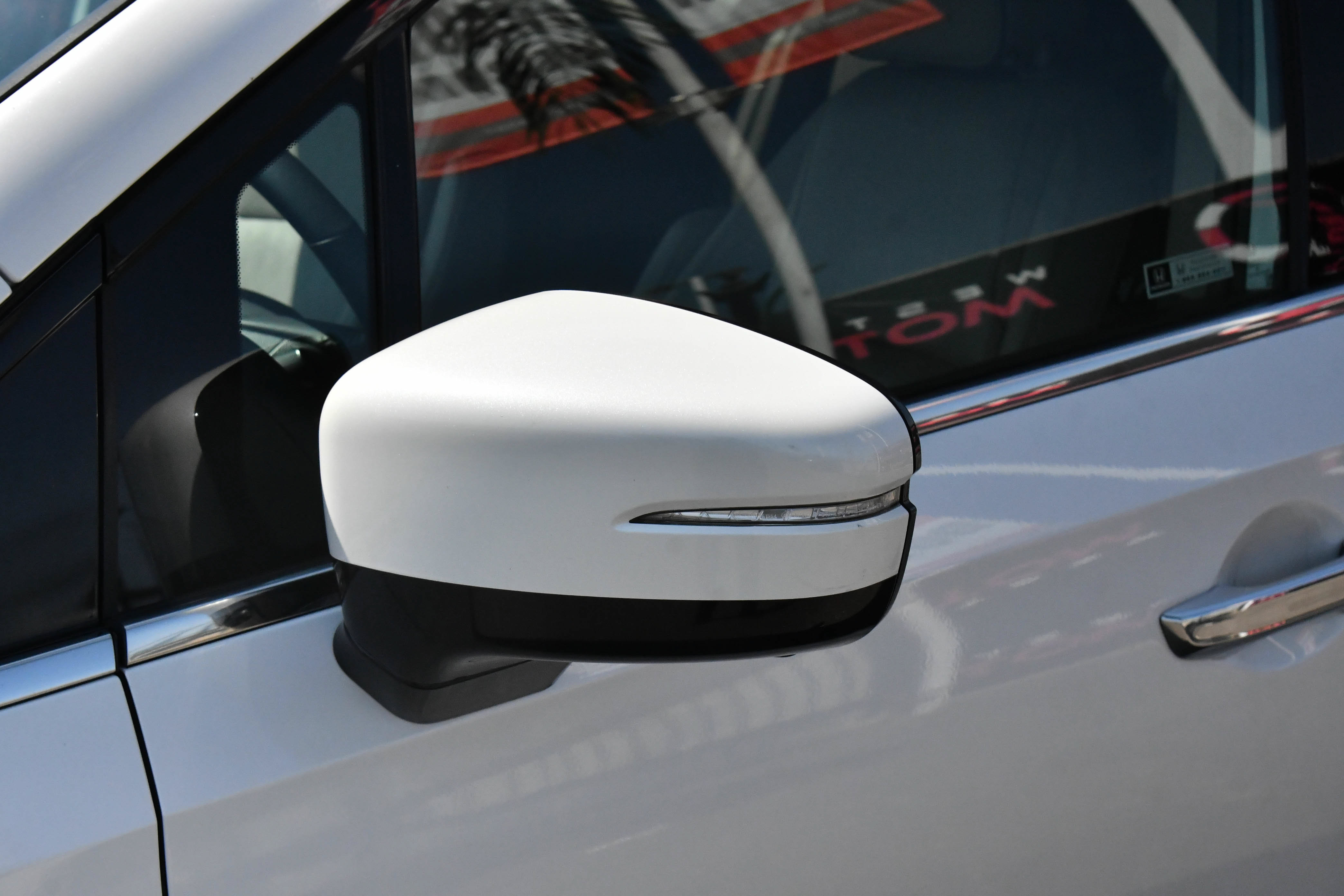 Used 2023 Honda Odyssey Elite image 13