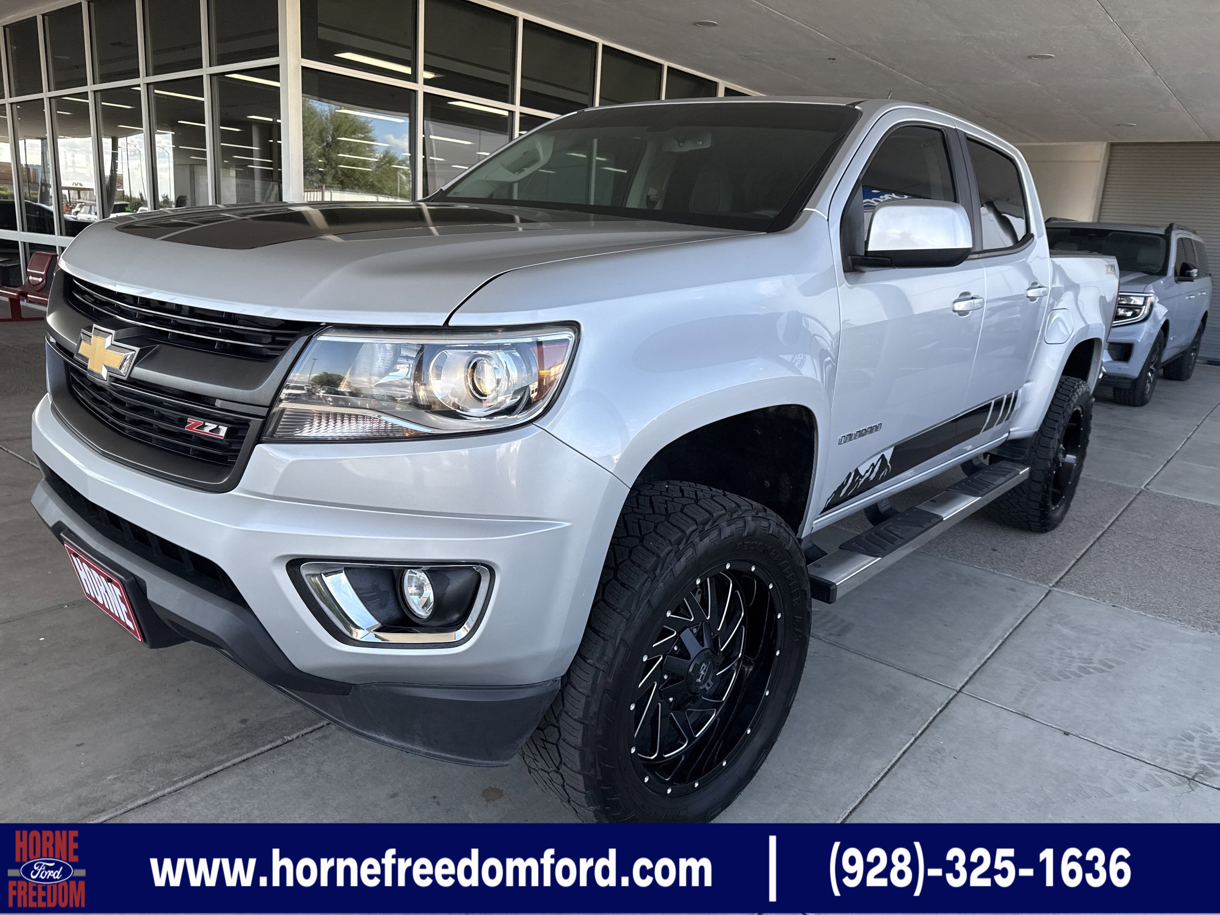 Used 2020 Chevrolet Colorado Z71 image 1