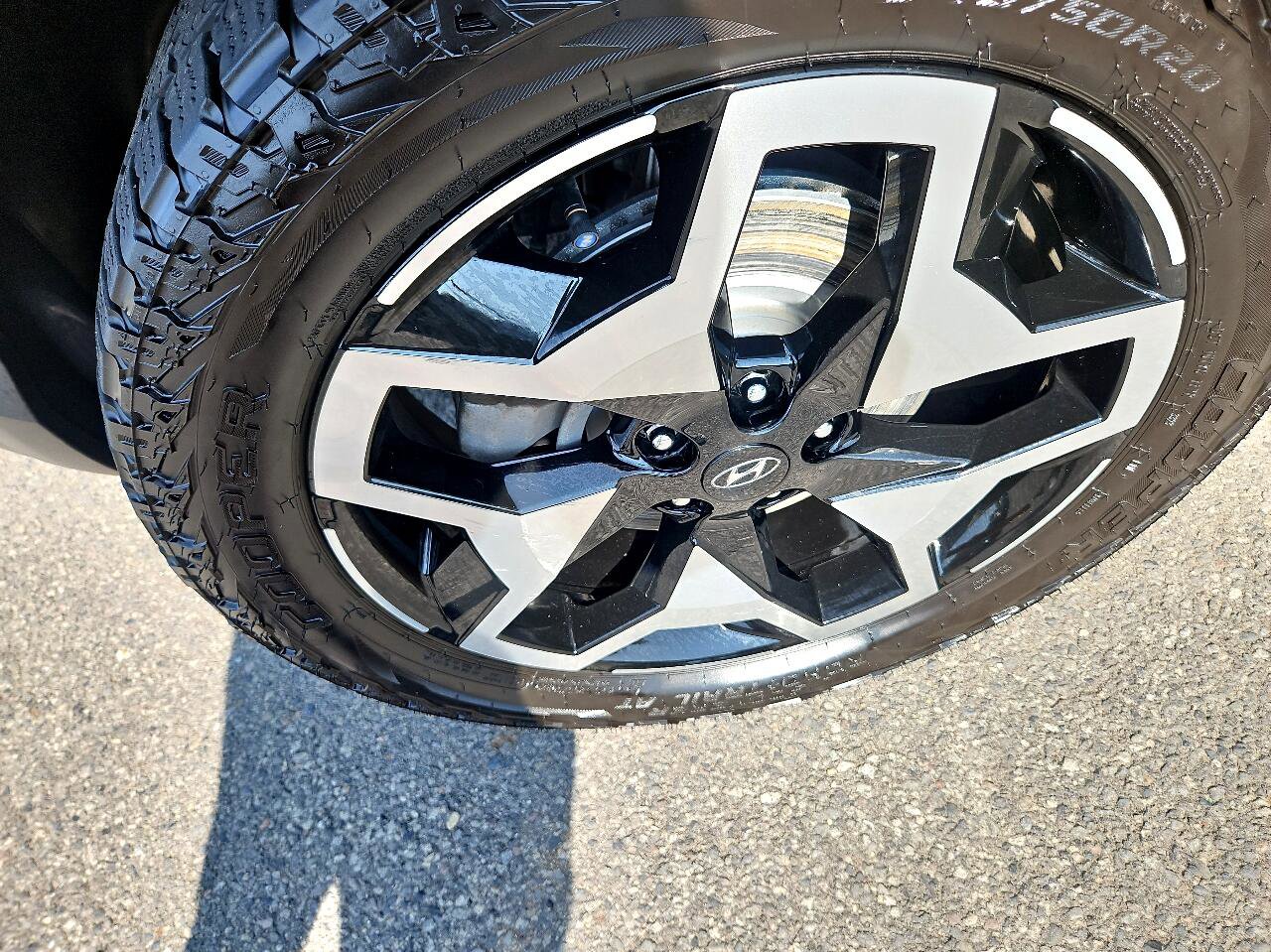 Used 2022 Hyundai Santa Cruz Limited image 12