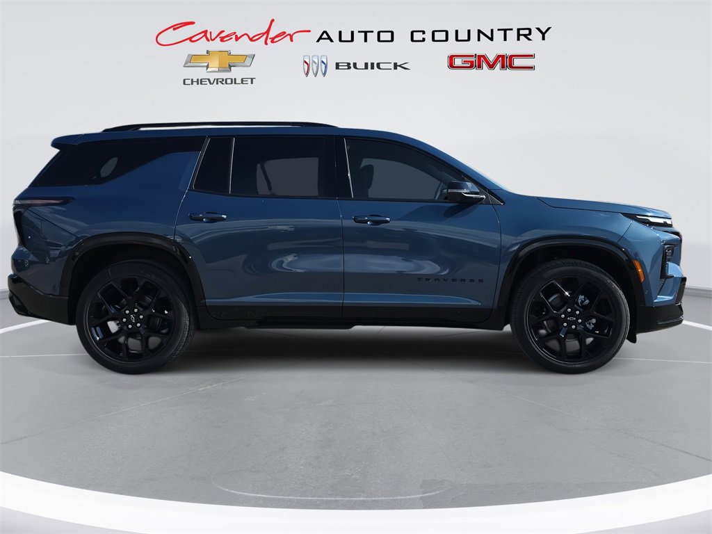 New 2026 Chevrolet Traverse RS image 4