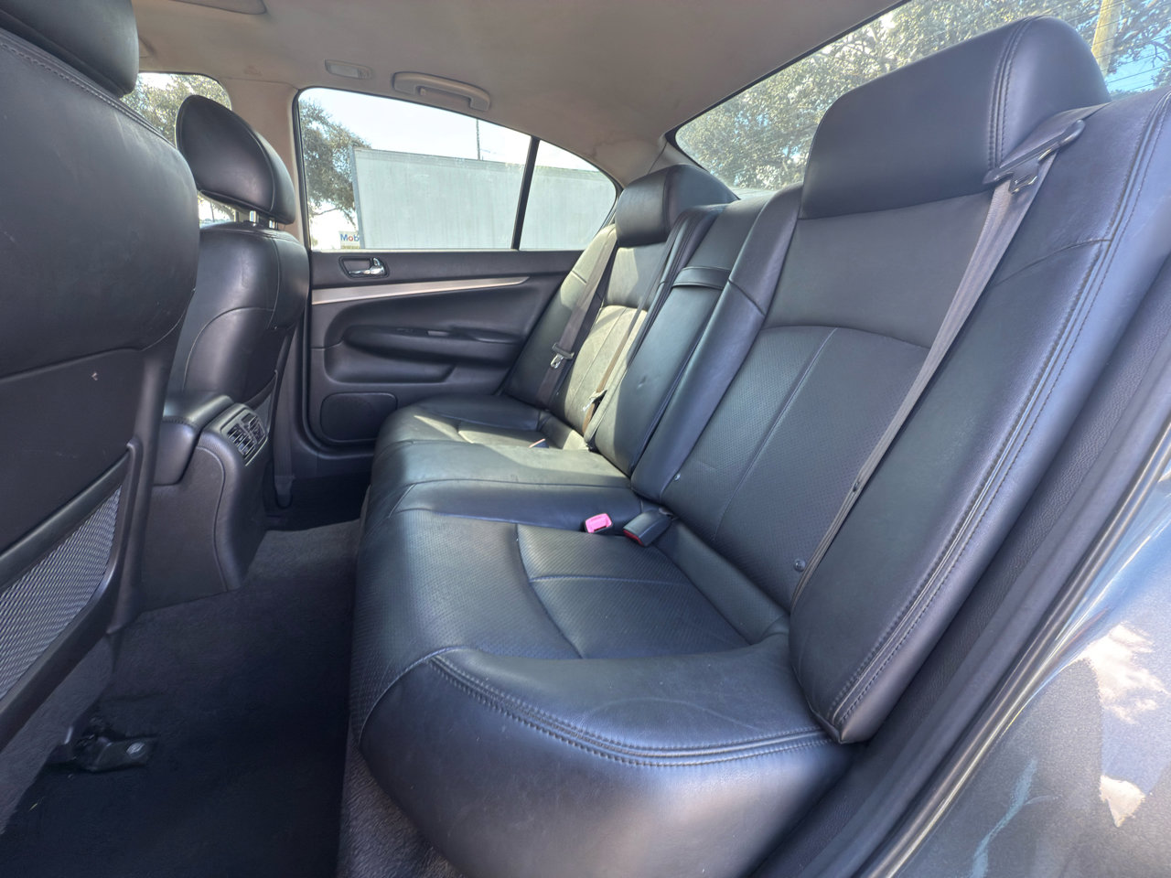 Used 2013 INFINITI G37 x w/ Premium Pkg image 9