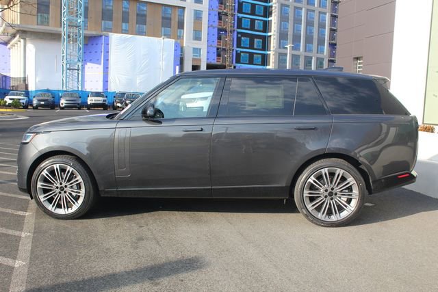 New 2026 Land Rover Range Rover Long Wheelbase SE image 6