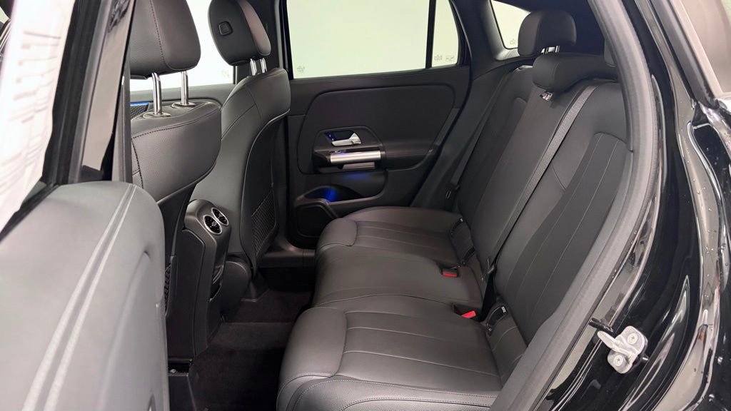 Certified 2025 Mercedes-Benz GLA 250 4MATIC image 15