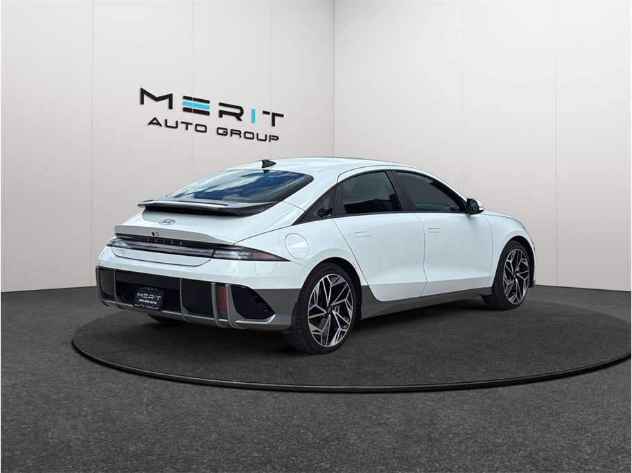 Used 2023 Hyundai Ioniq 6 SEL AWD image 9