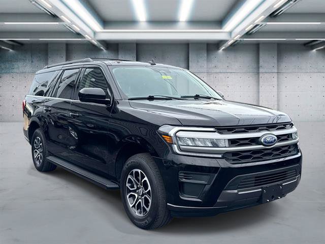 Used 2024 Ford Expedition Max XLT AWD/4WD image 3