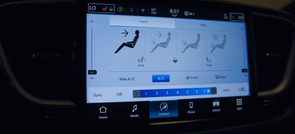 Used 2025 Chrysler Pacifica Select FWD image 23