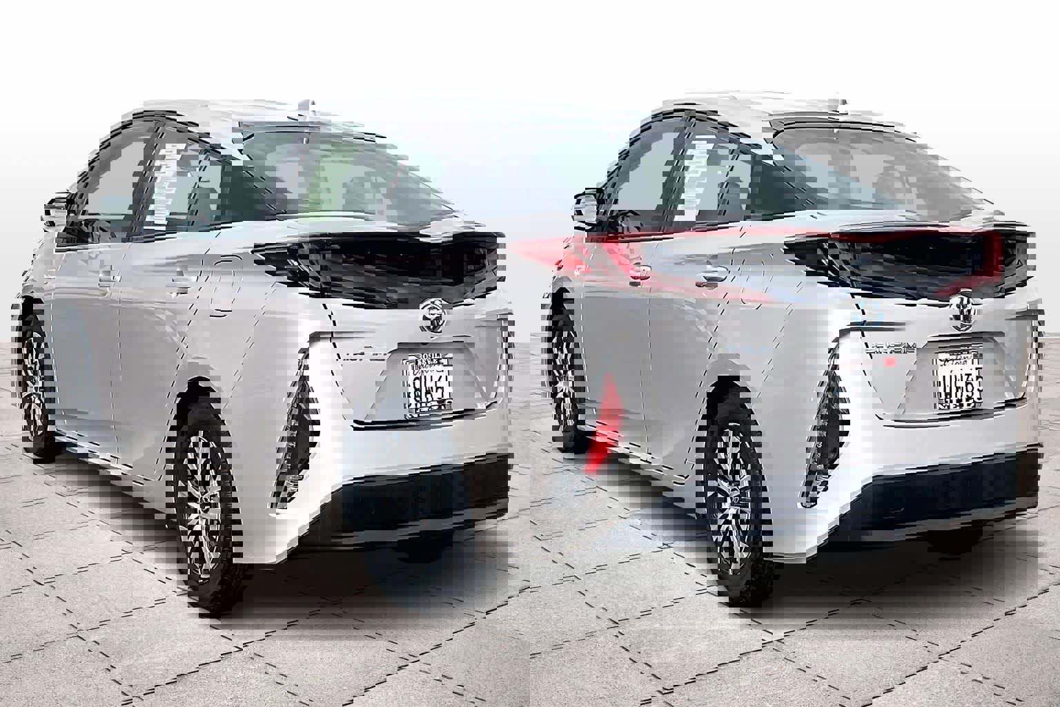 Used 2021 Toyota Prius Prime LE image 14