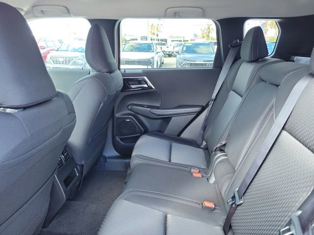 New 2026 Mitsubishi Outlander ES image 12