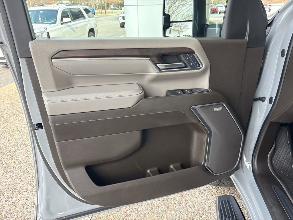 Certified 2024 GMC Sierra 2500 SLT w/ SLT Premium Package image 22