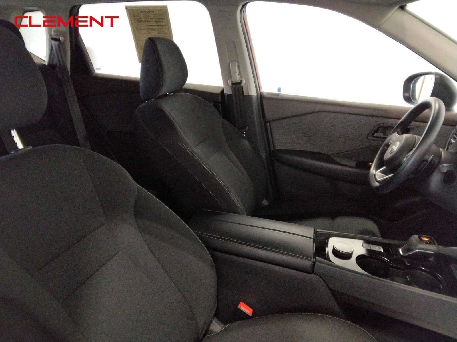 Used 2023 Nissan Rogue S image 33