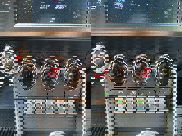 New 2025 Toyota GR86 Premium image 41