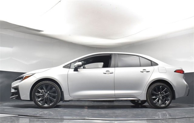 Used 2025 Toyota Corolla SE image 33