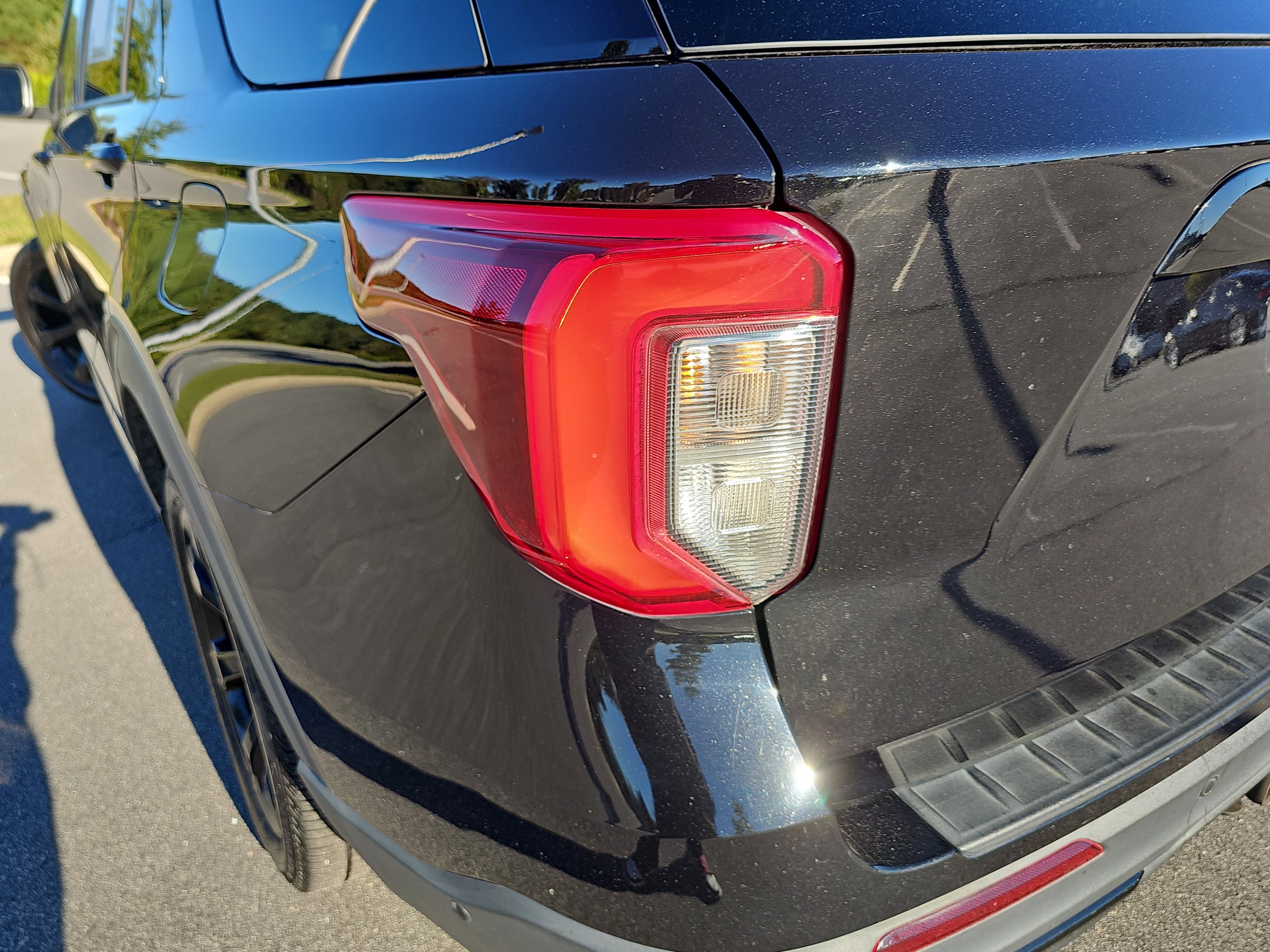 Used 2022 Ford Explorer ST w/ Equipment Group 401A image 32