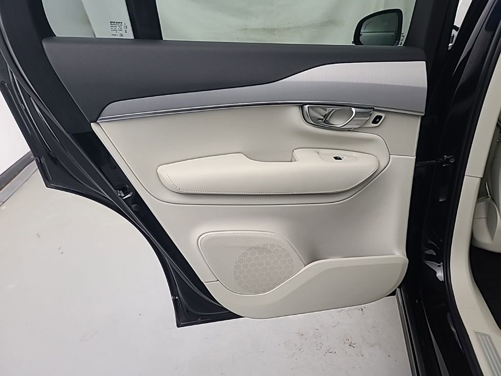 Used 2023 Volvo XC90 B5 Core w/ Protection Package Premier AWD/4WD image 20