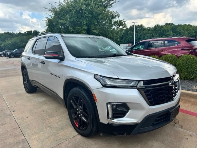 Used 2022 Chevrolet Traverse Premier w/ Redline Edition AWD/4WD image 12