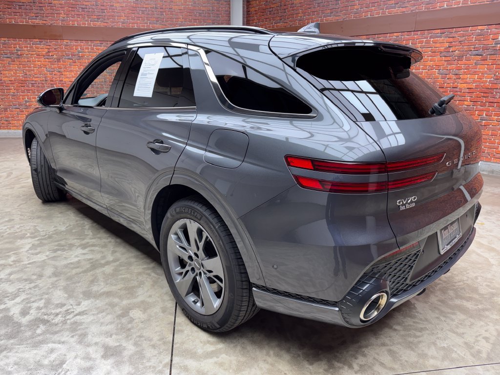 Used 2022 Genesis GV70 3.5T Sport w/ Sport Advanced Package AWD/4WD image 2