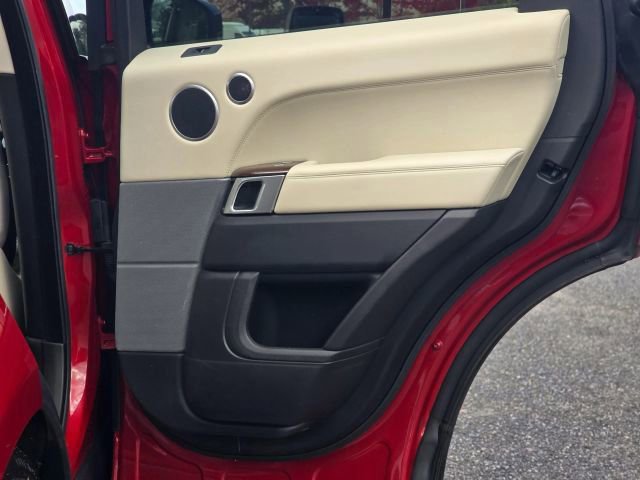 Used 2015 Land Rover Range Rover Sport HSE image 33