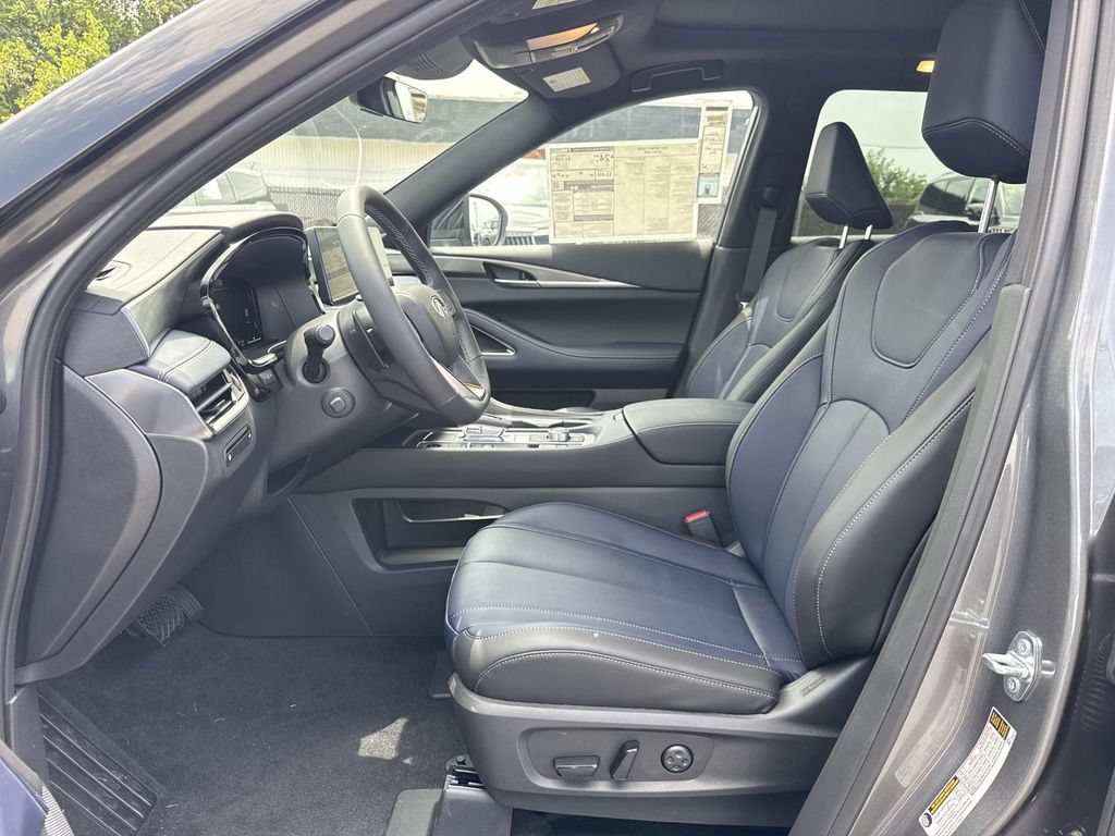 New 2027 INFINITI QX60 Sport w/ Dark Cargo Package AWD/4WD image 16