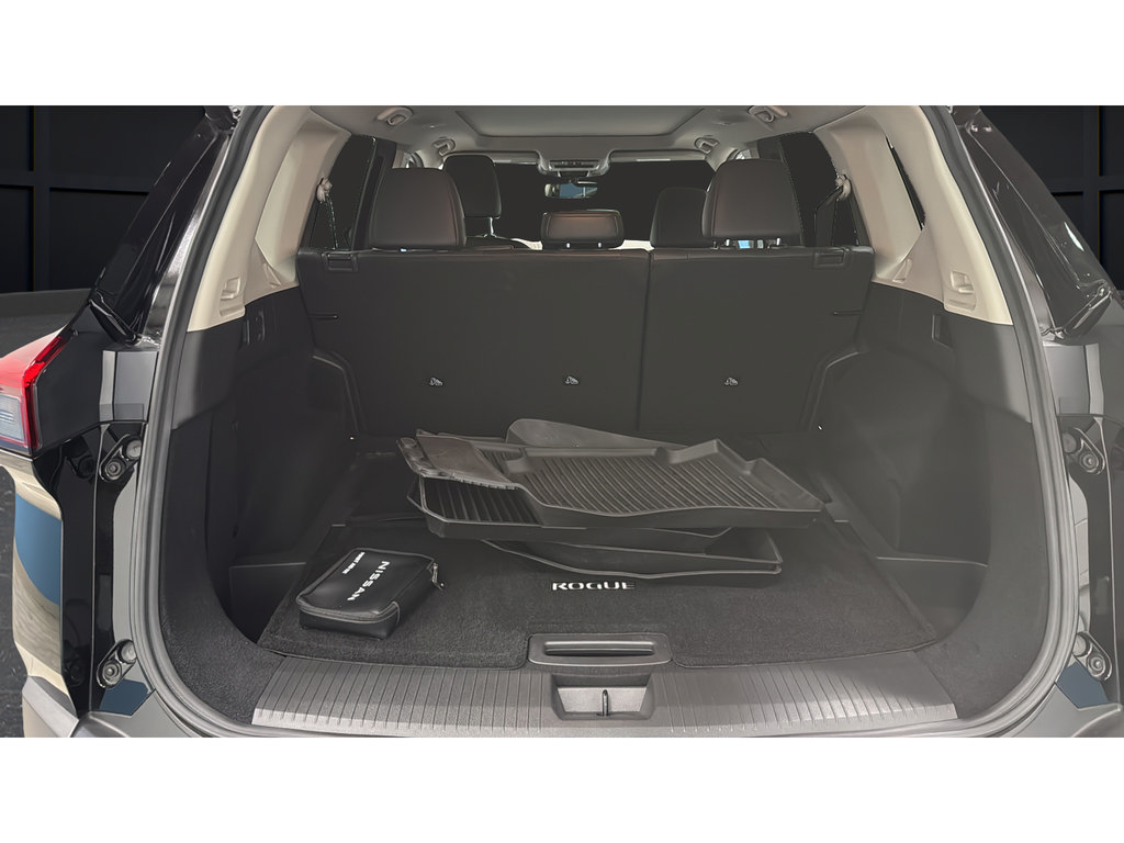 Used 2023 Nissan Rogue Platinum w/ Platinum Premium Package FWD image 25