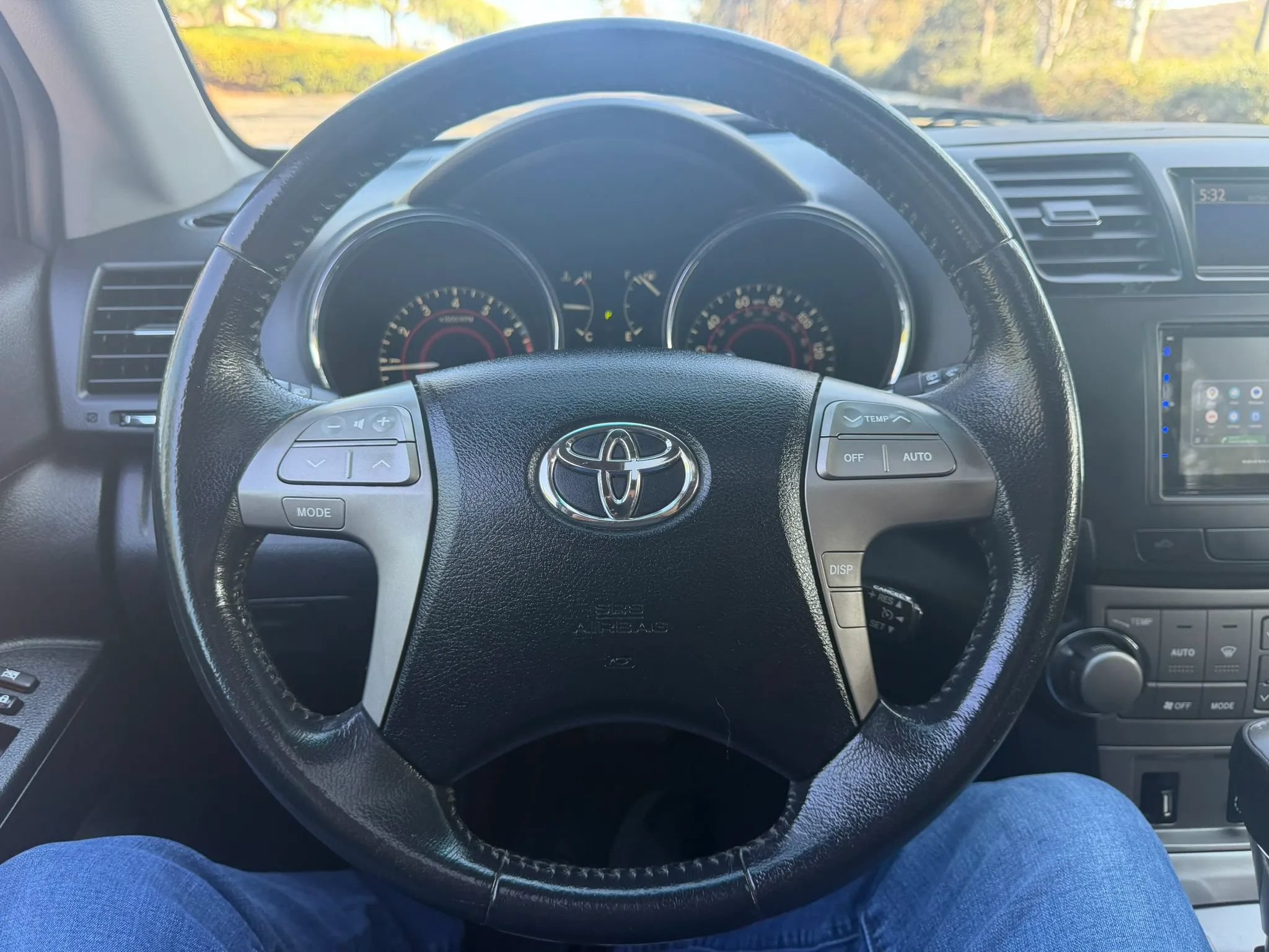 Used 2010 Toyota Highlander SE AWD/4WD image 27