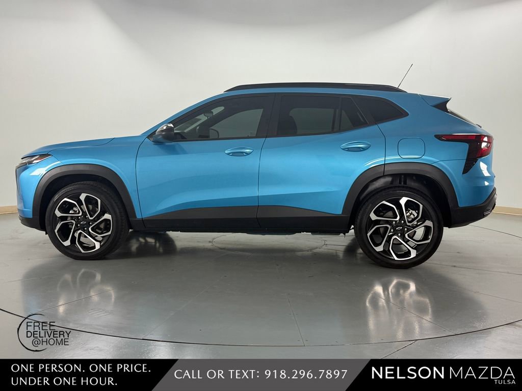 Used 2025 Chevrolet Trax RS w/ Driver Confidence Package image 9